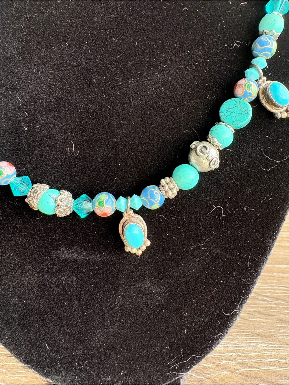 Turquoise Beads and Painted Beads Pendant Necklace